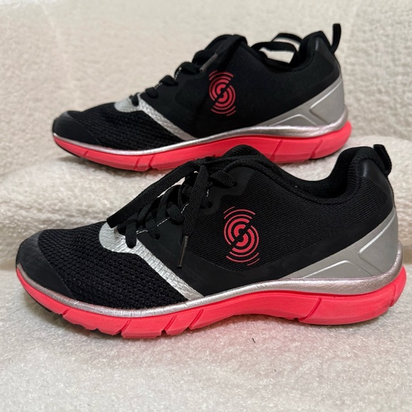 Strong by Zumba Dancing Shoes Sneakers Size 7.5 - Picture 1 of 6